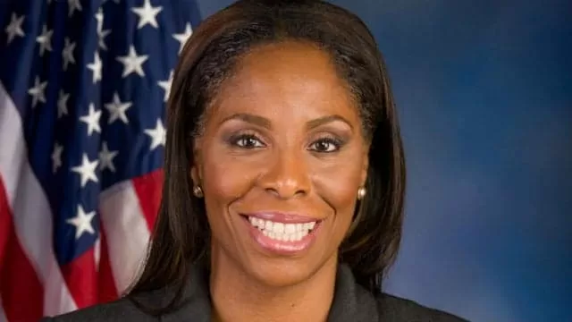 Stacey Plaskett-Networthknow.com