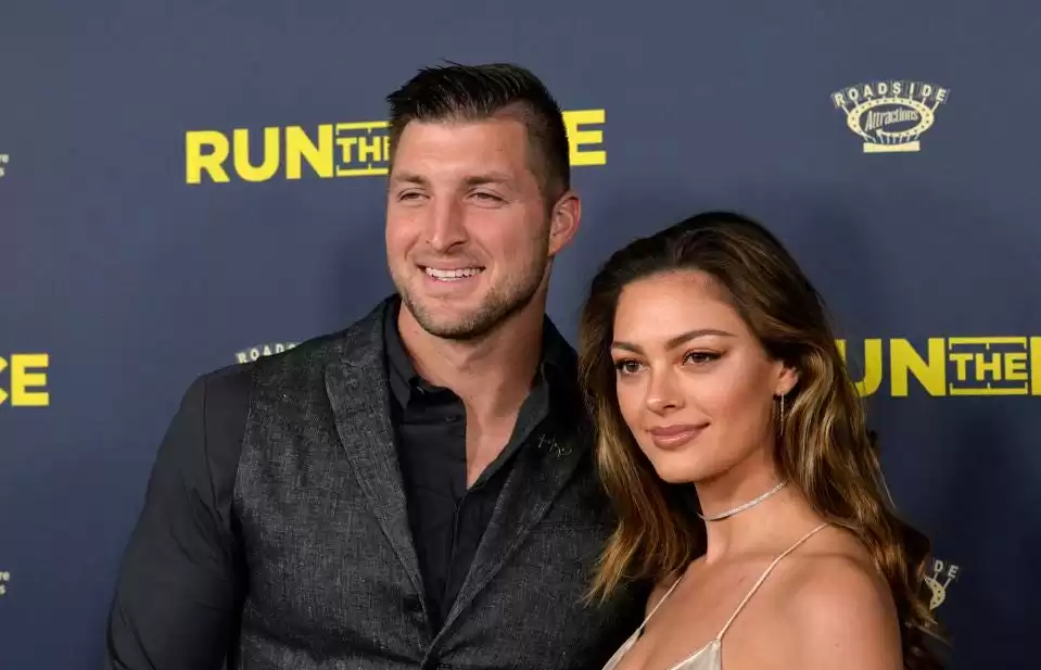 demi leigh nel peters with Tim tebow